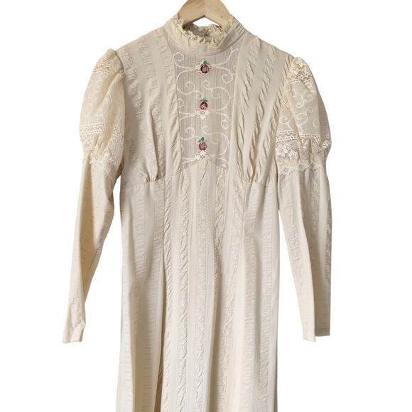 Rare Vintage 40s 50s Womens Dress with Lace Embroidery Rosette Edwardian Prairie - Picture 7 of 16